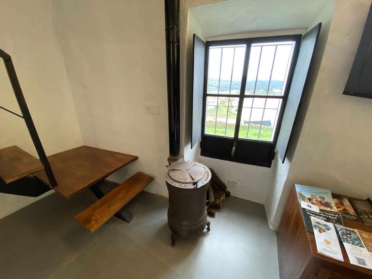 Villa La Martela De Fuentes Casa De Diseno Rural à Fuentes de León Extérieur photo