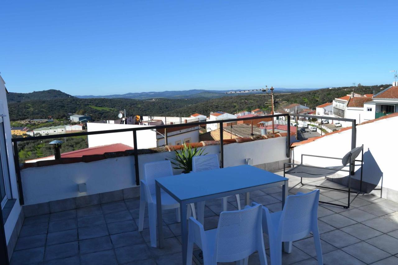 Villa La Martela De Fuentes Casa De Diseno Rural à Fuentes de León Extérieur photo